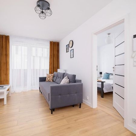 Modern Apartment With Parking Near Tauron Arena By Rent Like Home คราคูฟ ภายนอก รูปภาพ