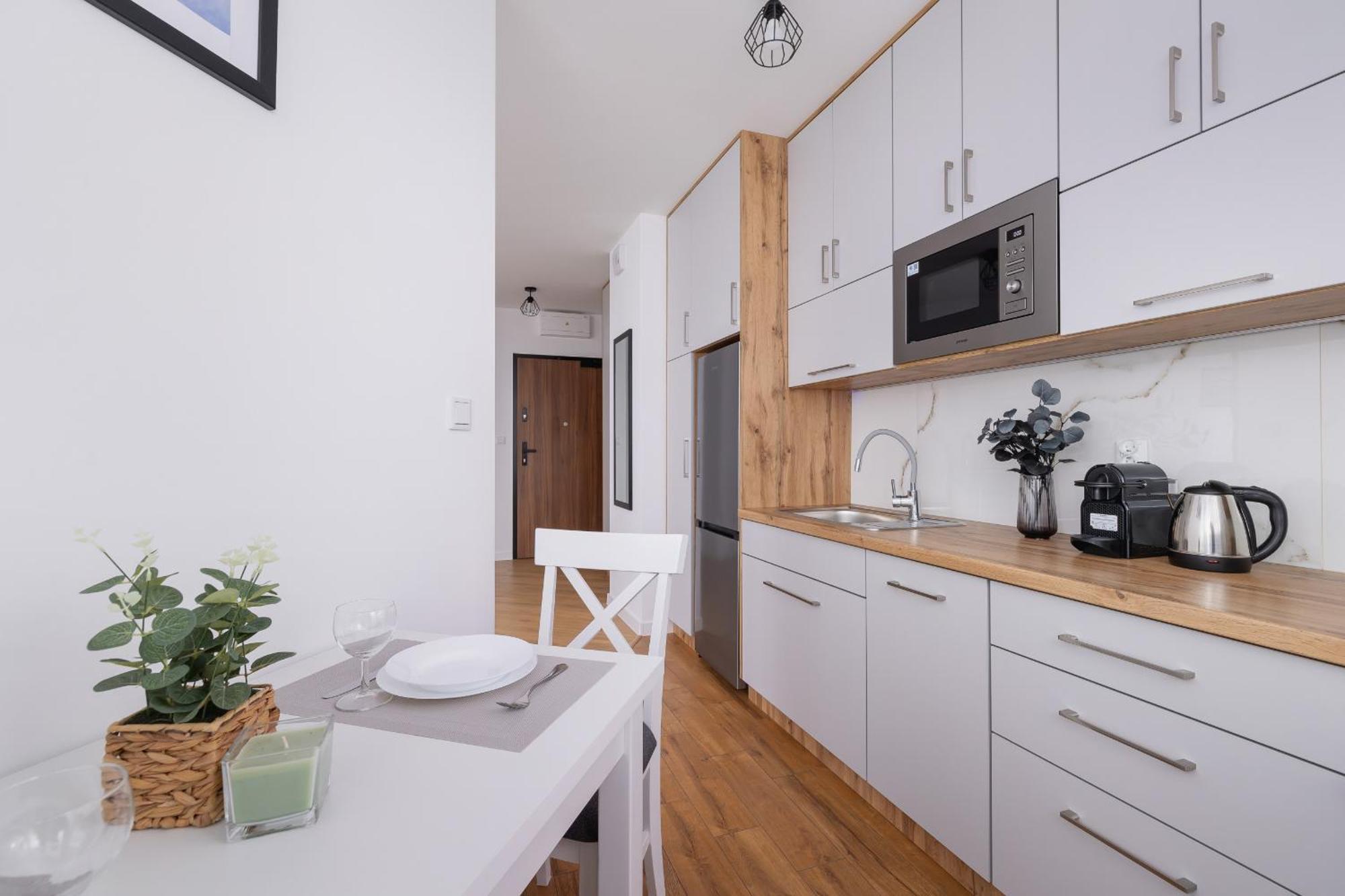 Modern Apartment With Parking Near Tauron Arena By Rent Like Home คราคูฟ ภายนอก รูปภาพ