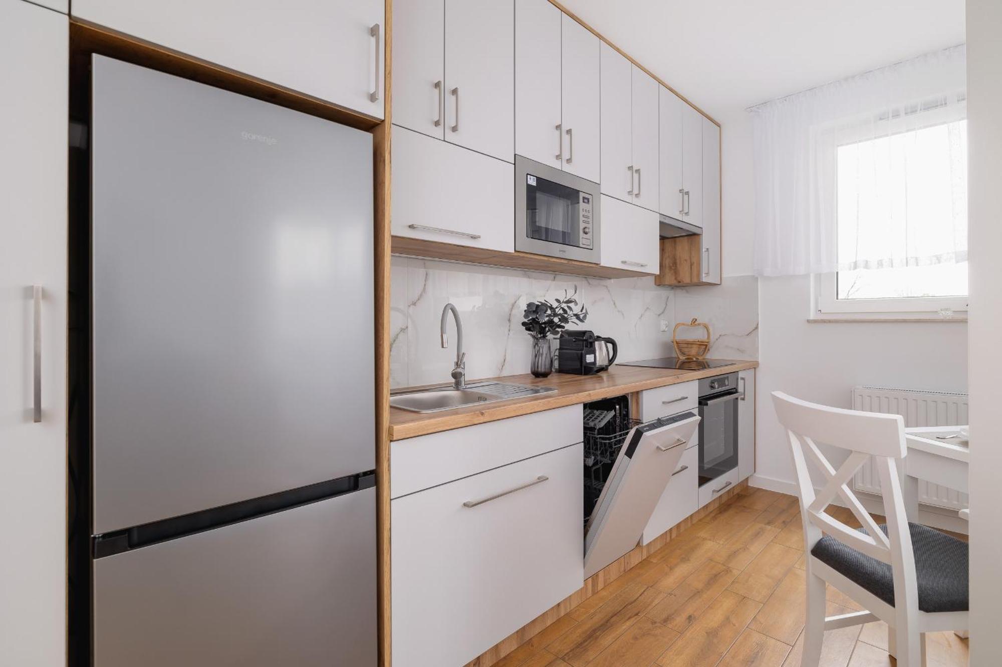 Modern Apartment With Parking Near Tauron Arena By Rent Like Home คราคูฟ ภายนอก รูปภาพ